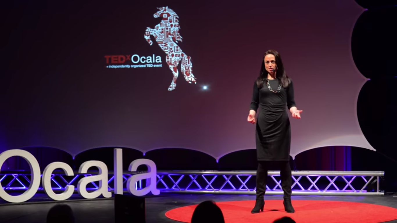 Amy Morin dalam Channel TEDxTalks tentang The Secret of Becoming Mentally Strong. Foto: Screenshot