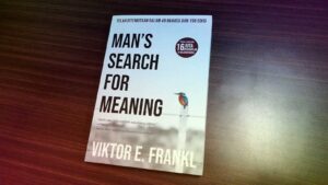 Man's Search for Meaning, karya dokter Viktor E. Frankl.